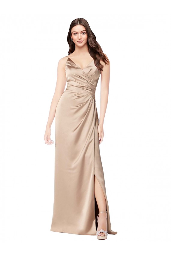 Beste Champagner Rosa A-Linien Spaghetti-Träger V-Ausschnitt Seidiger Satin Lange Formale Brautjungfernkleider / Abendkleider / Abiballkleider