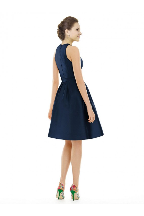 Beste Dunkelmarine A-Linien Neckholder Cocktail Satin Kurze Brautjungfernkleider / Cocktailkleider / Heimkehr Kleider