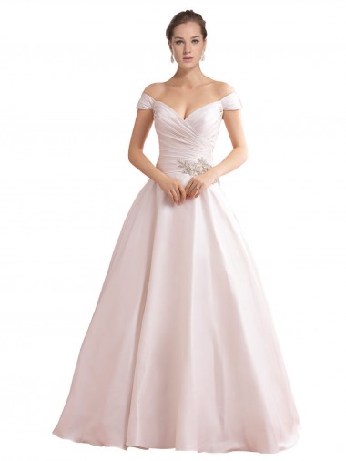 Beste Elfenbein A-Linien Off-Schulter Kapelle-schleppe Satin Brautkleider