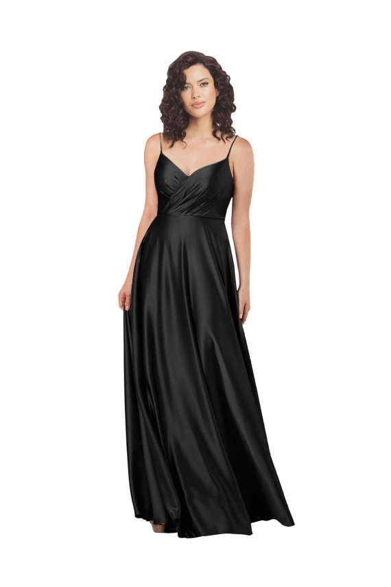 Beste Schwarz A-Linien V-Ausschnitt Seidiger Satin Lange Formale Brautjungfernkleider / Abendkleider / Abiballkleider